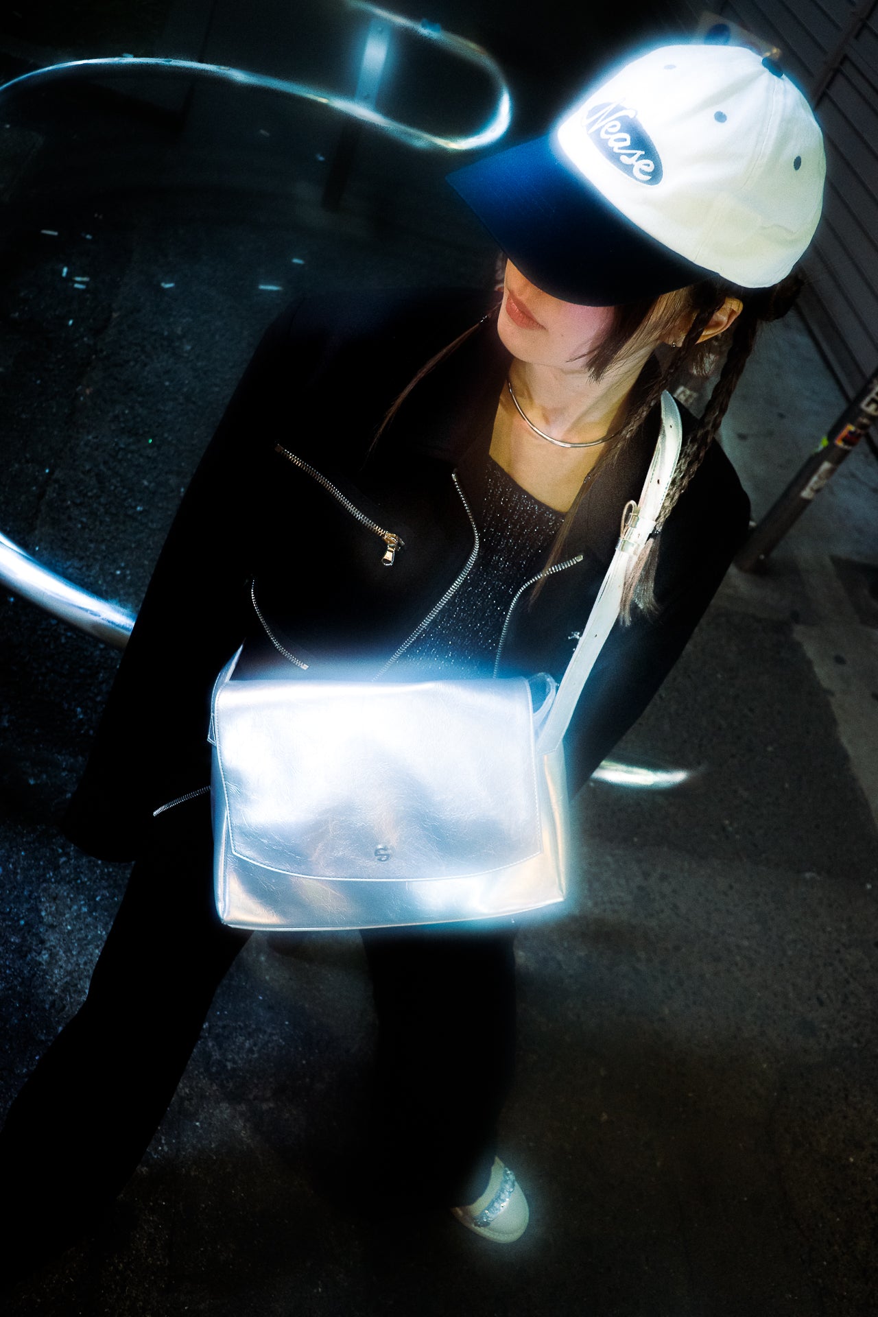 Capture bag - crinkle silver