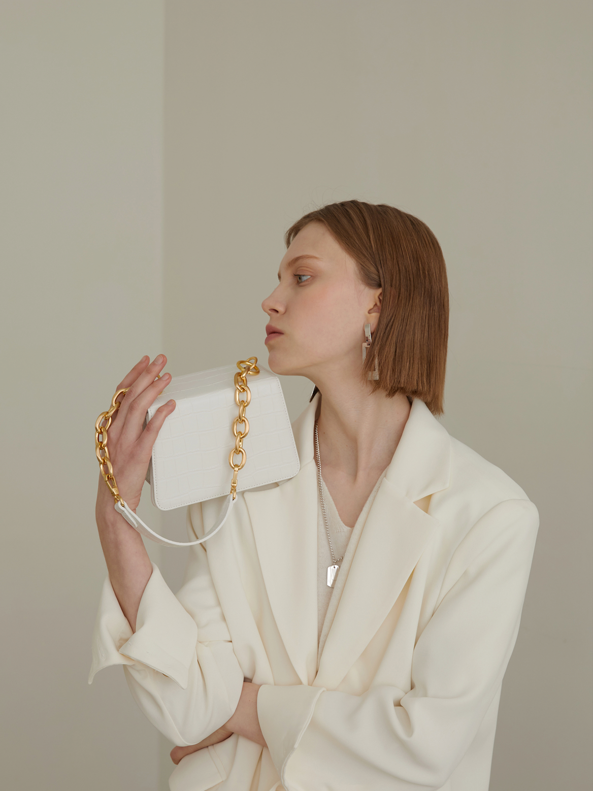 satin bold gold chain