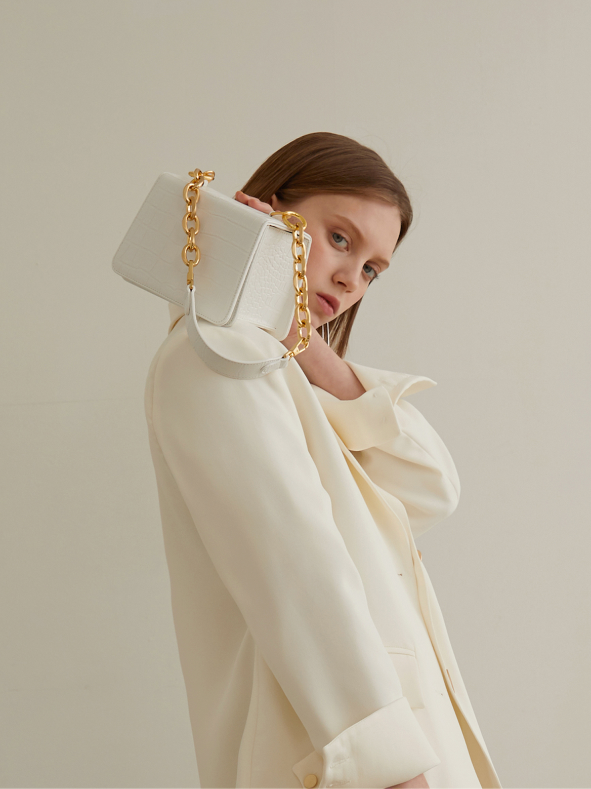 satin bold gold chain