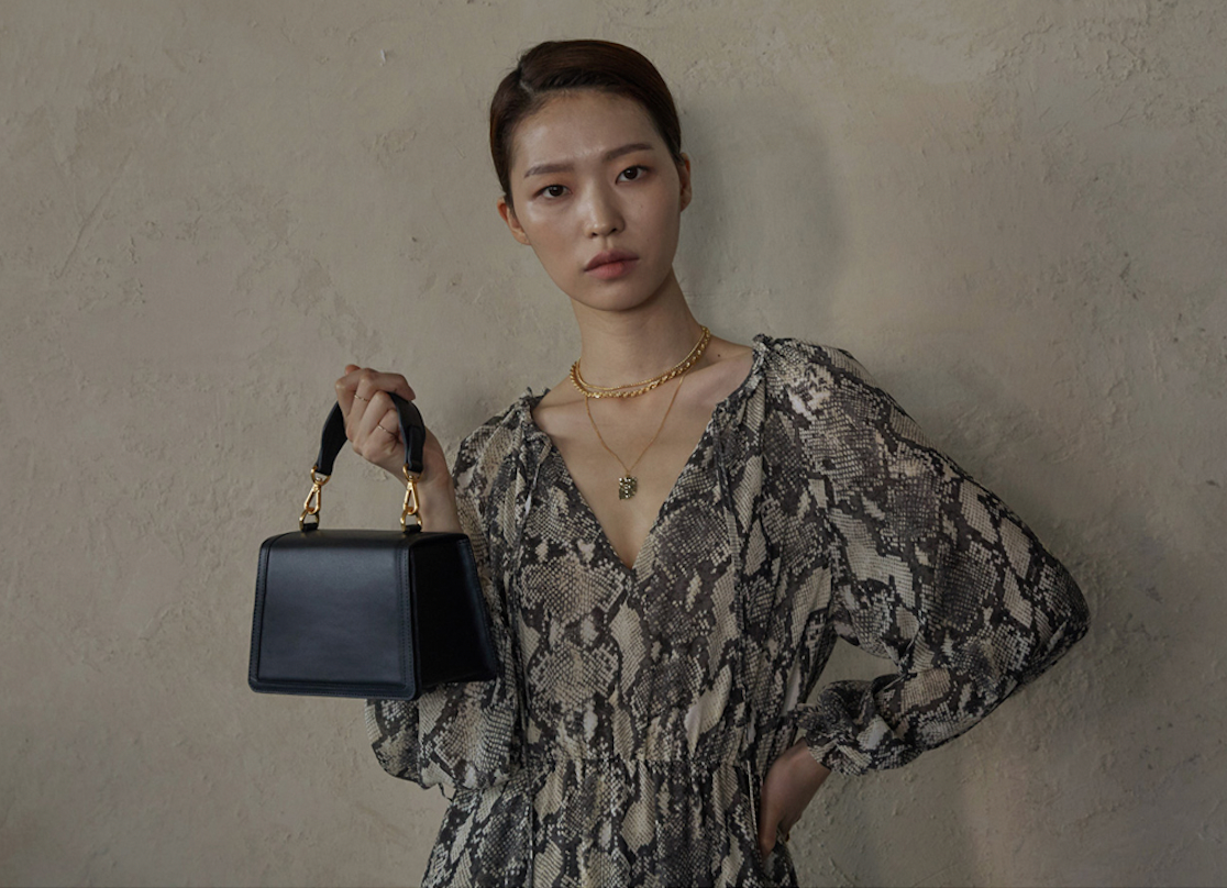Acode bag - line black