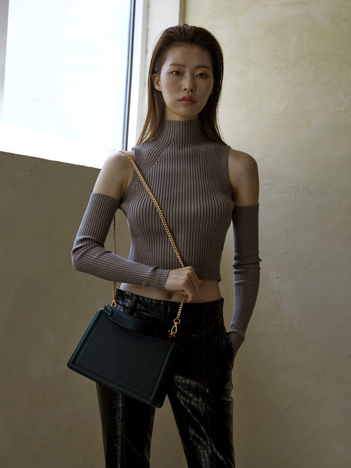 Acode mid bag - line black