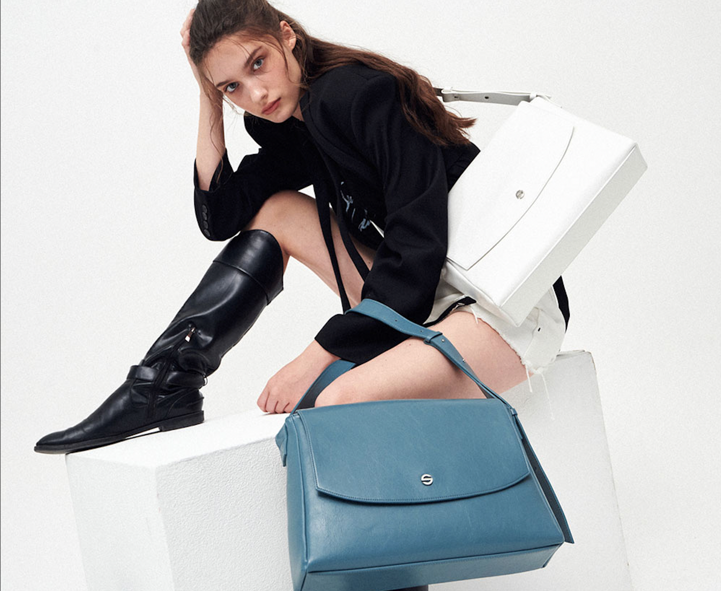 Capture bag - crinkle gray blue