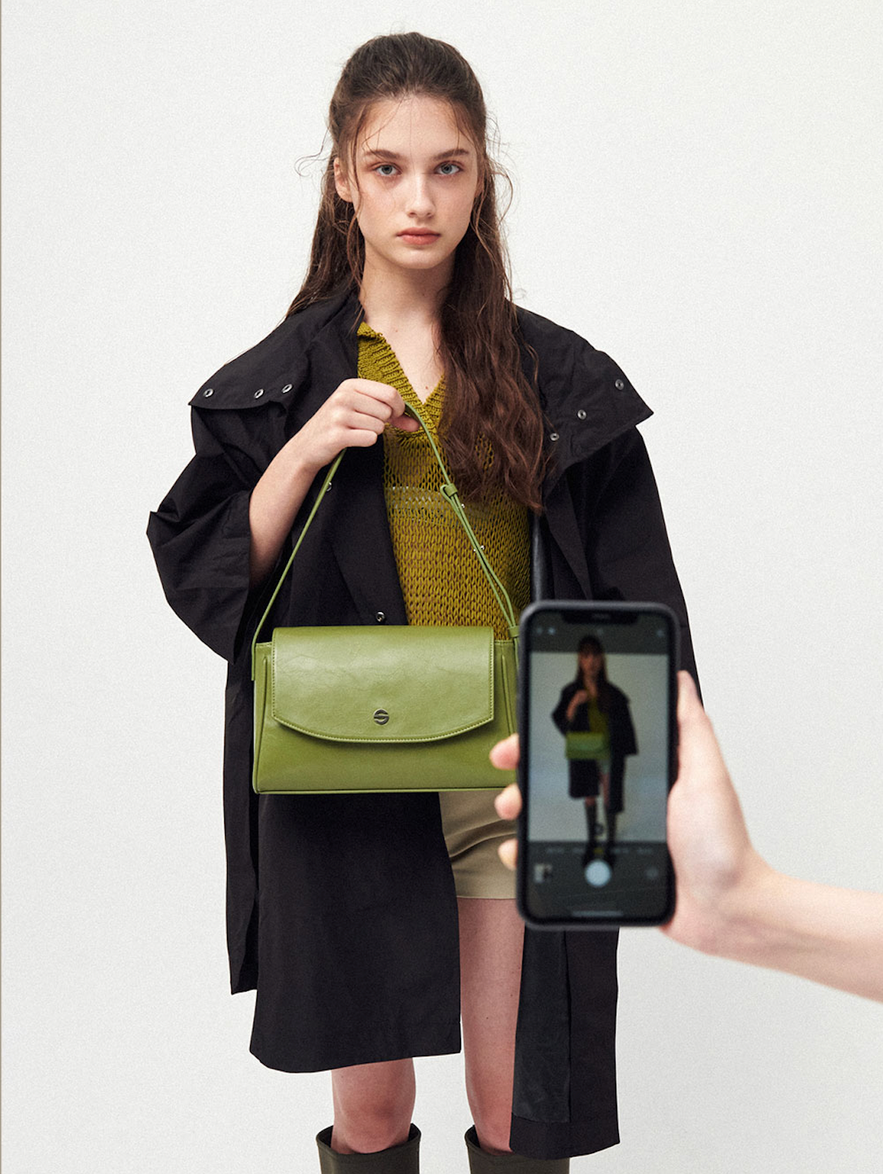 Capture bag mini - crinkle olive