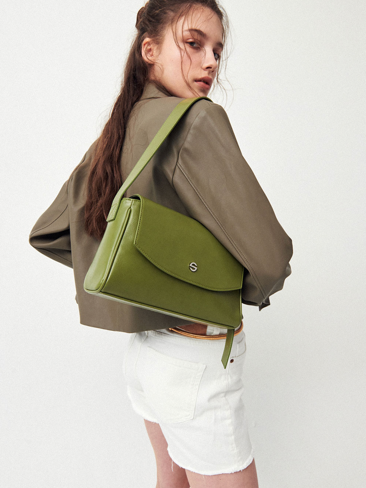 Capture bag mini - crinkle olive