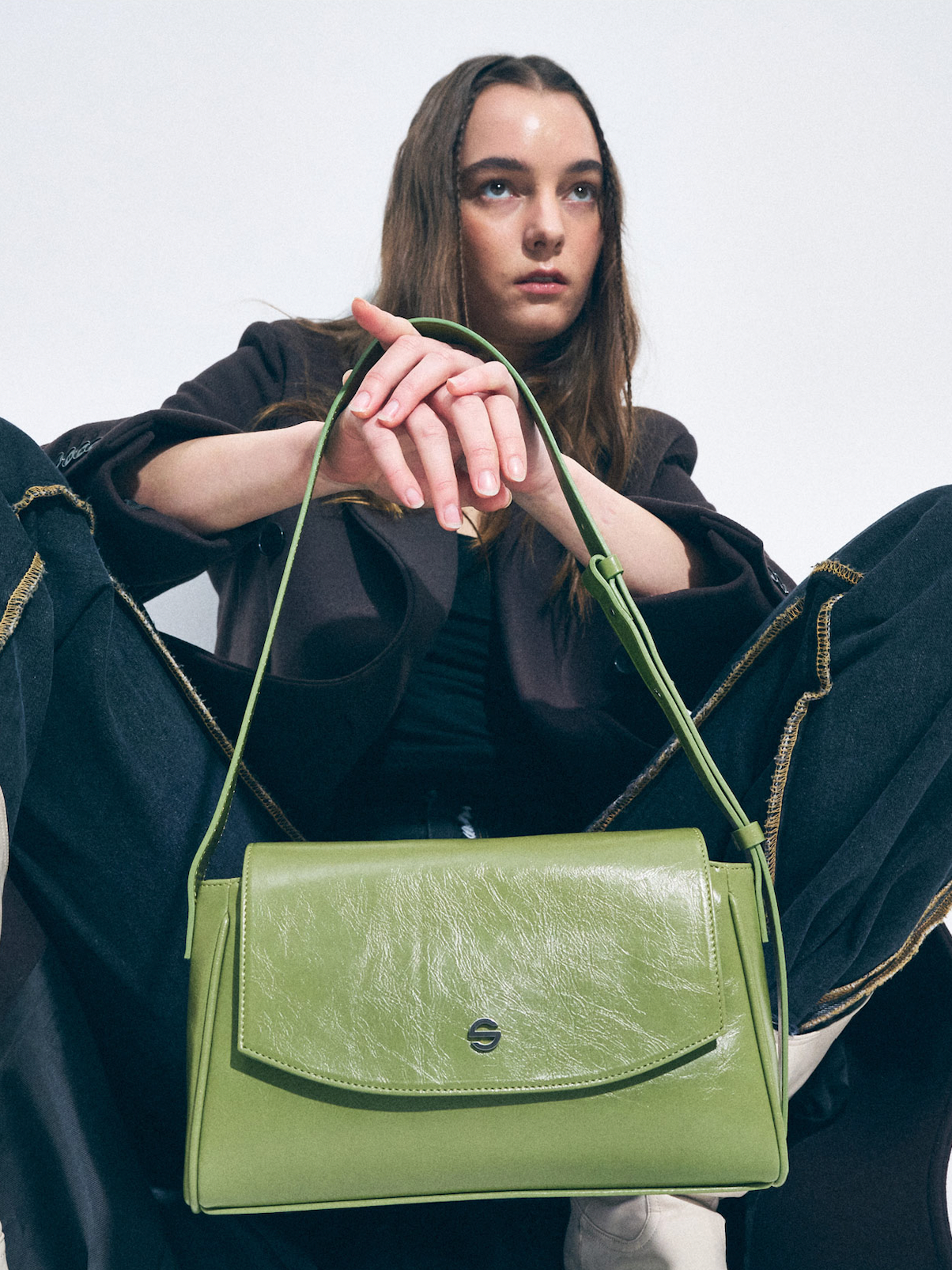 Capture bag mini - crinkle olive