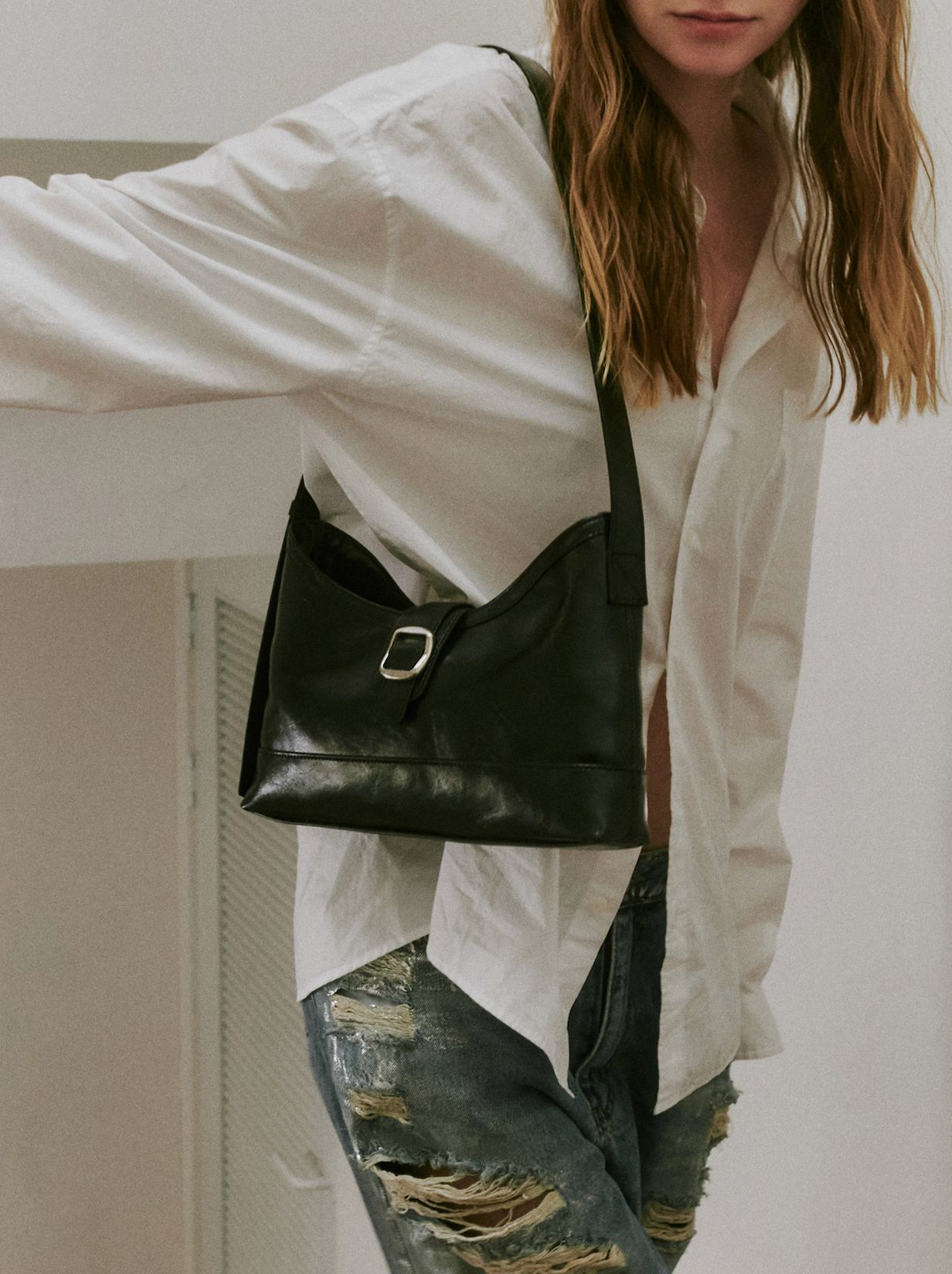Veil middle bag - black