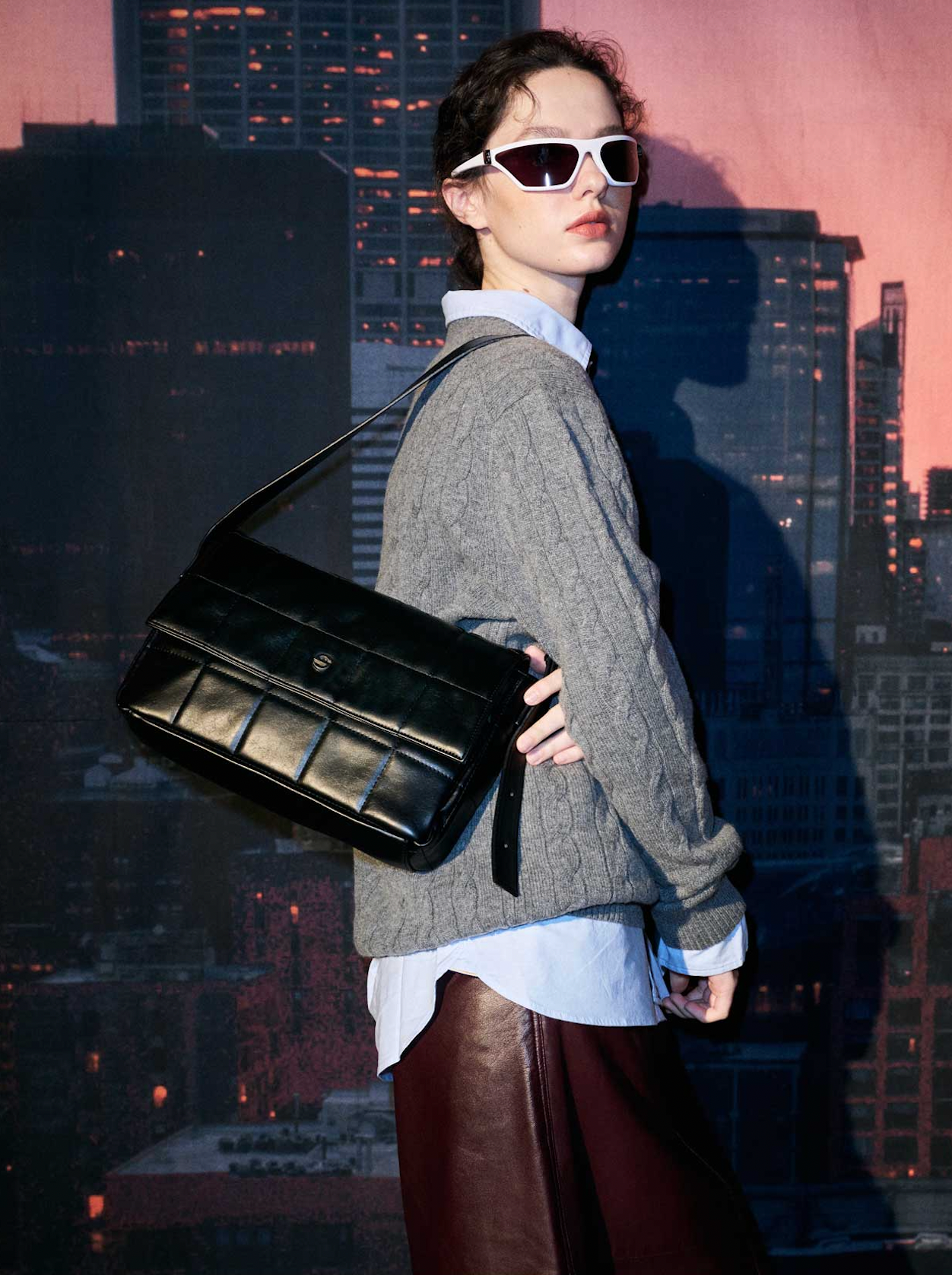 Capture bag puff - black