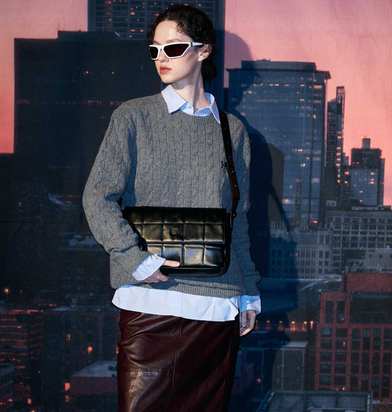 Capture bag puff - black