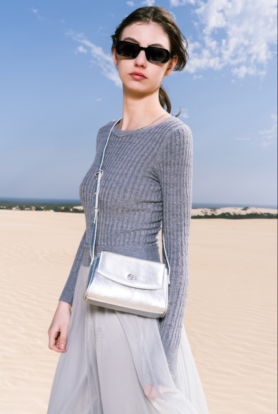 capture bag micro - crinkle silver