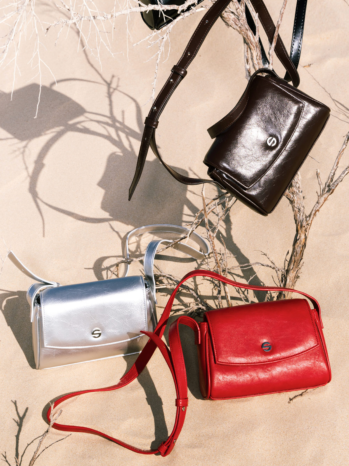 capture bag micro - crinkle silver