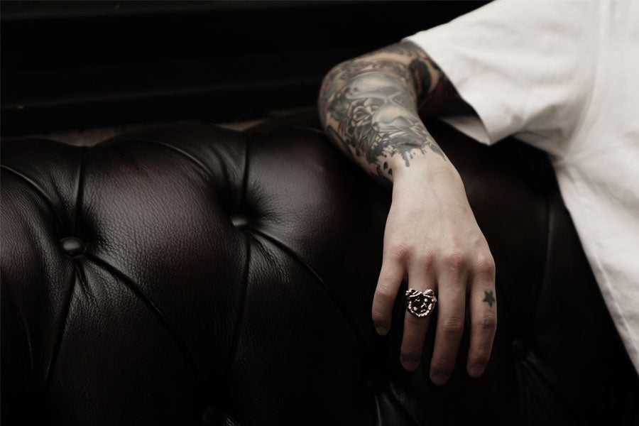 MOBSTER RING (CUBIC COLOR : WHITE/BLACK)