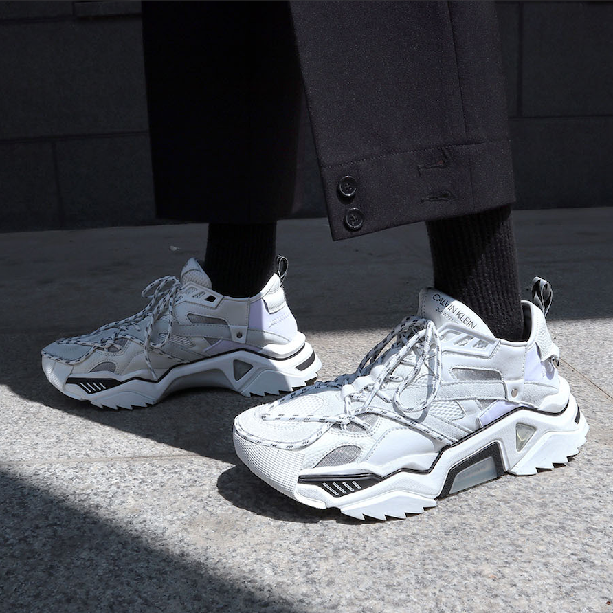 最愛 ノーブル 新品】NOBLE フロントボタンクロップドパンツ 38 最愛 ノーブル 新品】NOBLE フロントボタンクロップドパンツ 38