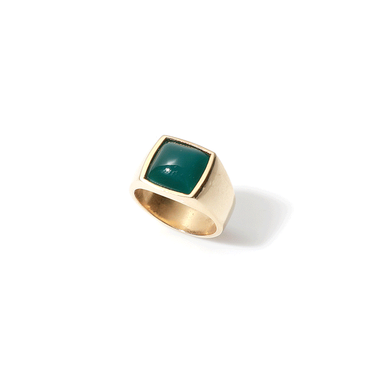 GREEN ONYX SIGNET RING