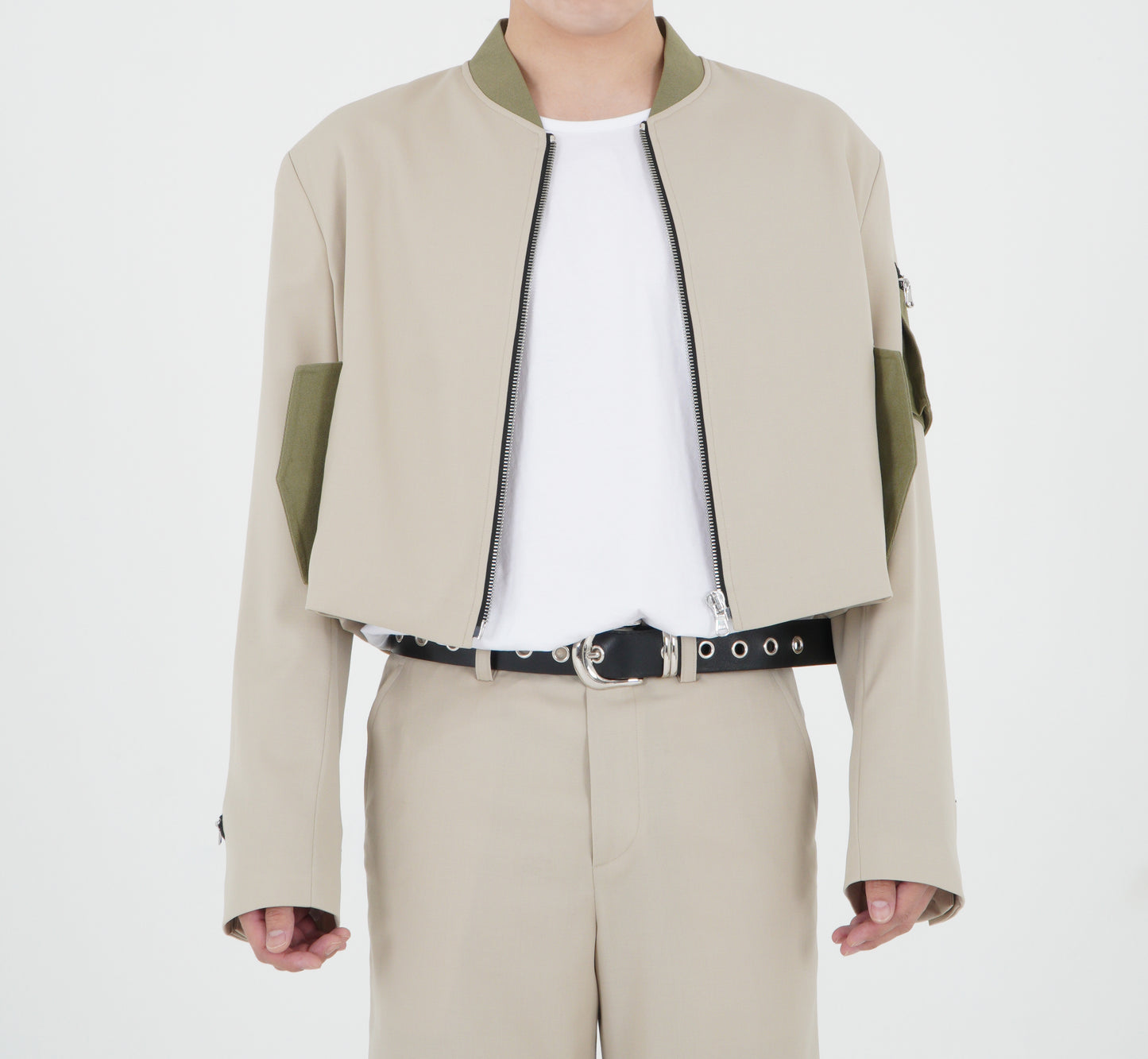 CROPPED TECH BOMBER (LIGHT BEIGE)